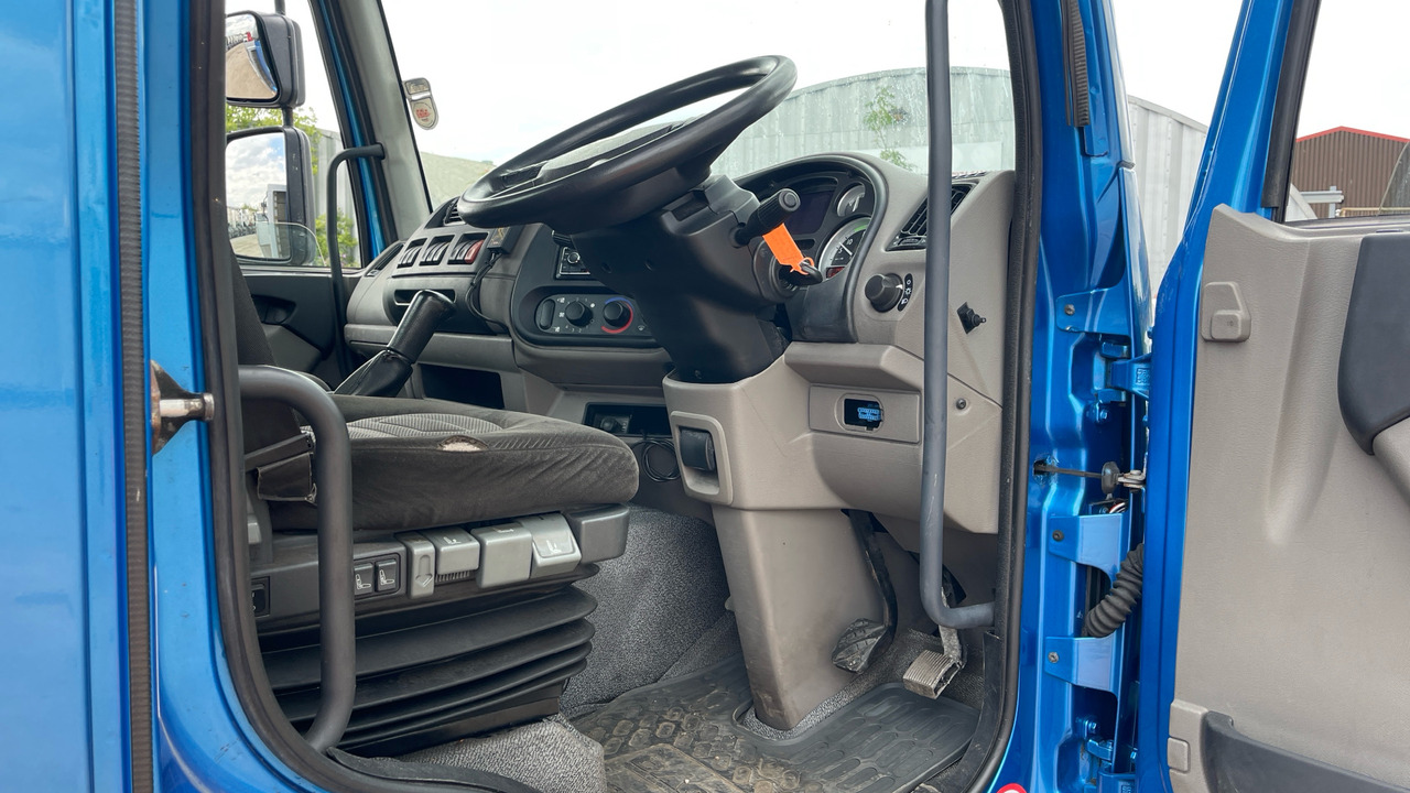DAF LF 45.210 - 드롭사이드/ 플랫베드 트럭, 크레인 트럭 : 사진 5 DAF LF 45.210 - 드롭사이드/ 플랫베드 트럭, 크레인 트럭 : 사진 5