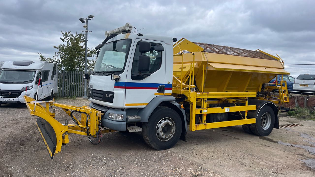 DAF LF 55.220 - 제설차량 : 사진 2 DAF LF 55.220 - 제설차량 : 사진 2