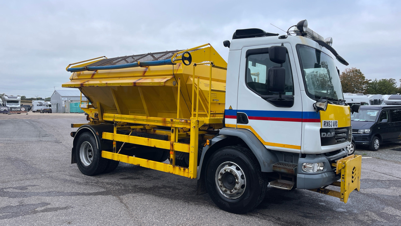 DAF LF  55.220 - 제설차량 : 사진 1 DAF LF  55.220 - 제설차량 : 사진 1