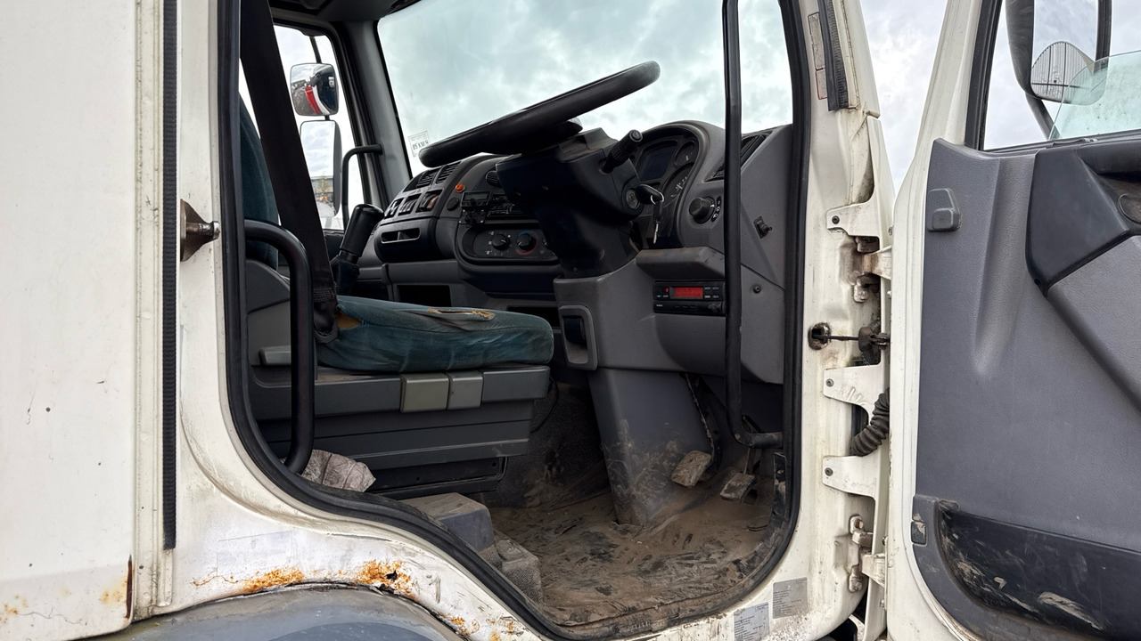 DAF LF 55.220 - 드롭사이드/ 플랫베드 트럭, 크레인 트럭 : 사진 5 DAF LF 55.220 - 드롭사이드/ 플랫베드 트럭, 크레인 트럭 : 사진 5