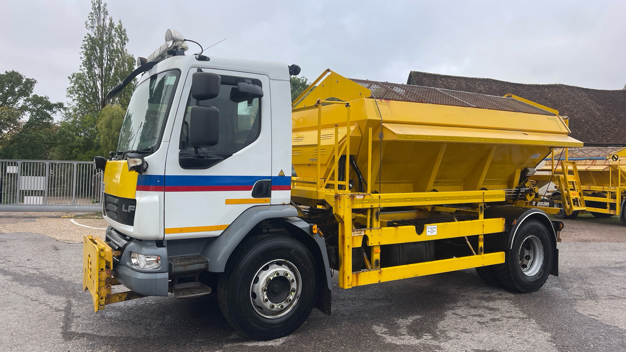 DAF LF 55.220 - 제설차량 : 사진 2 DAF LF 55.220 - 제설차량 : 사진 2