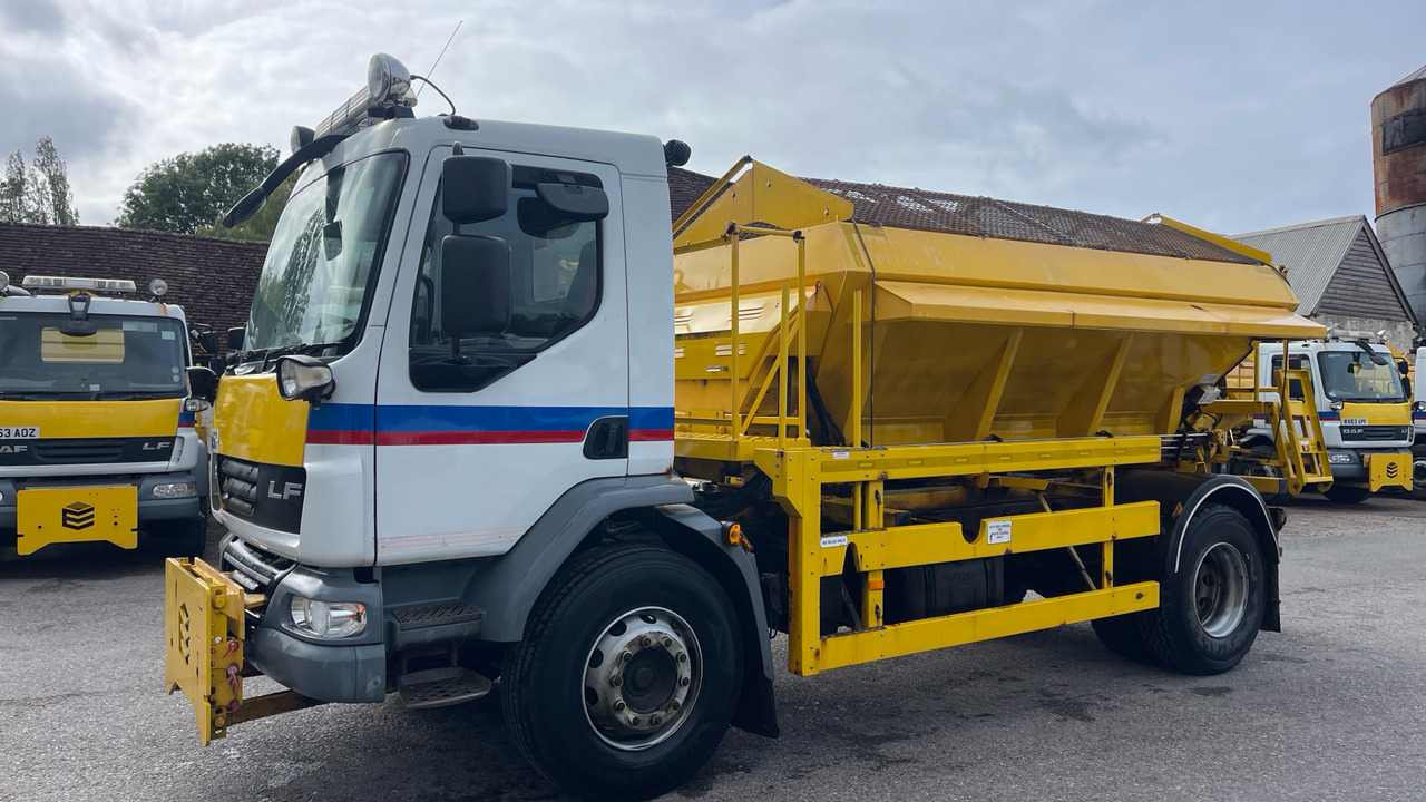 DAF LF 55.220 - 제설차량 : 사진 2 DAF LF 55.220 - 제설차량 : 사진 2