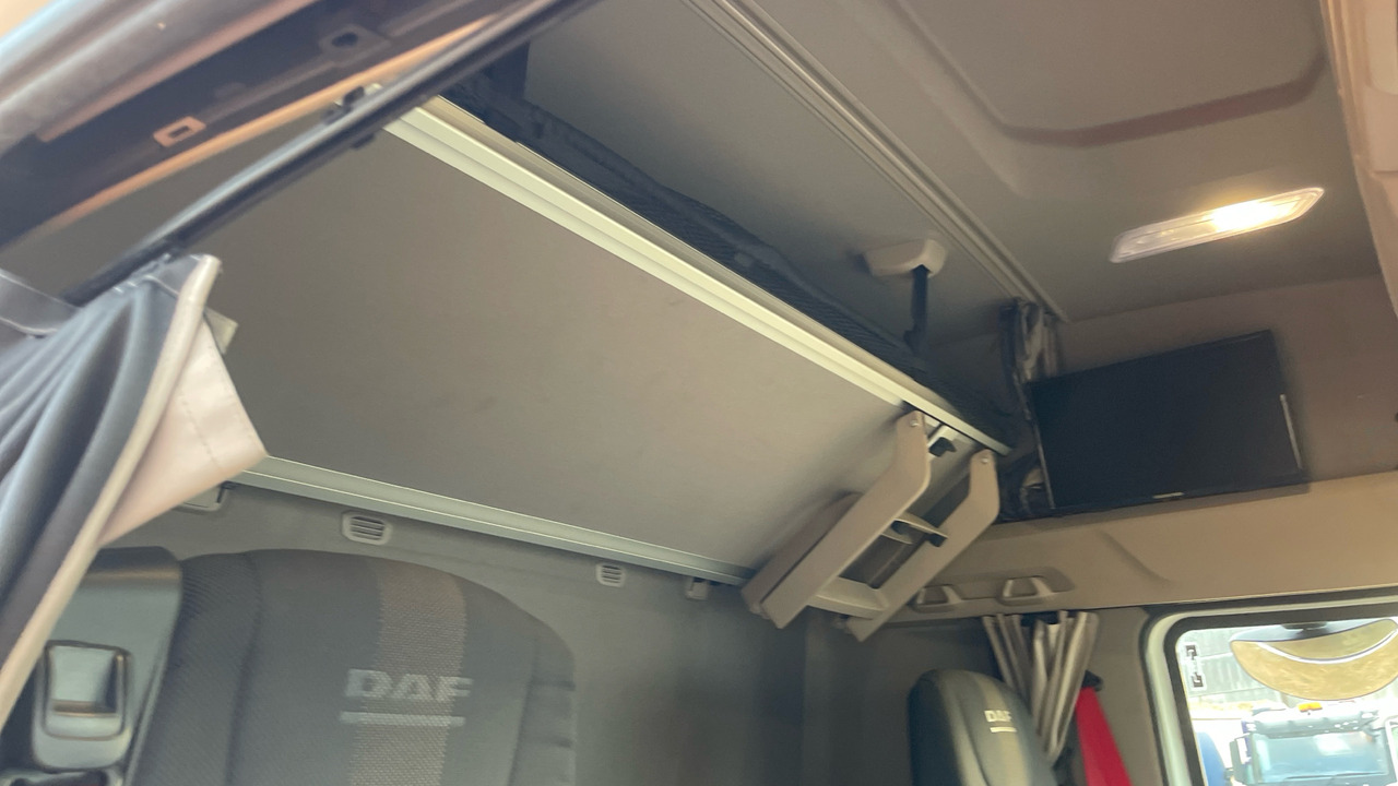 트랙터 유닛 DAF XF 530 : 사진 16 트랙터 유닛 DAF XF 530 : 사진 16