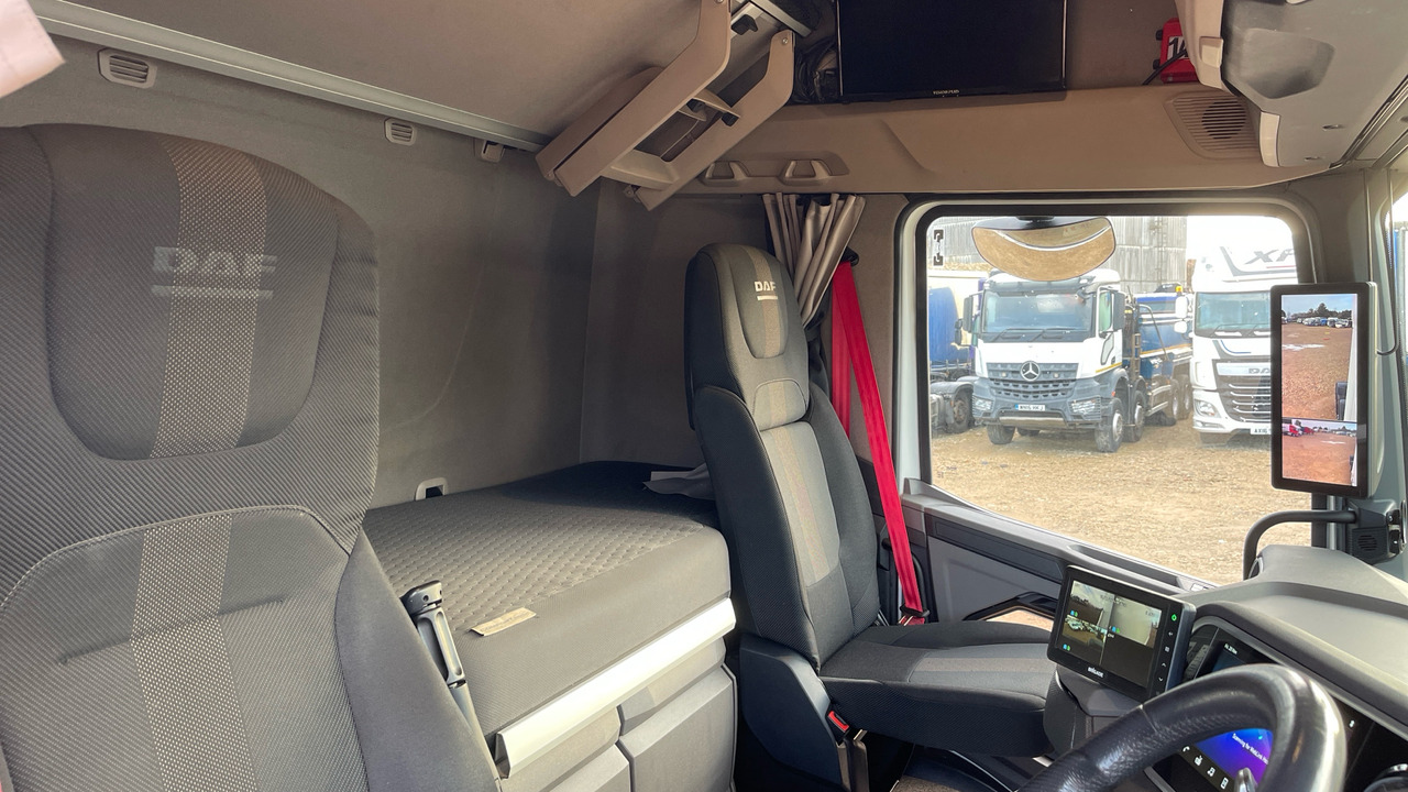 트랙터 유닛 DAF XF 530 : 사진 15 트랙터 유닛 DAF XF 530 : 사진 15