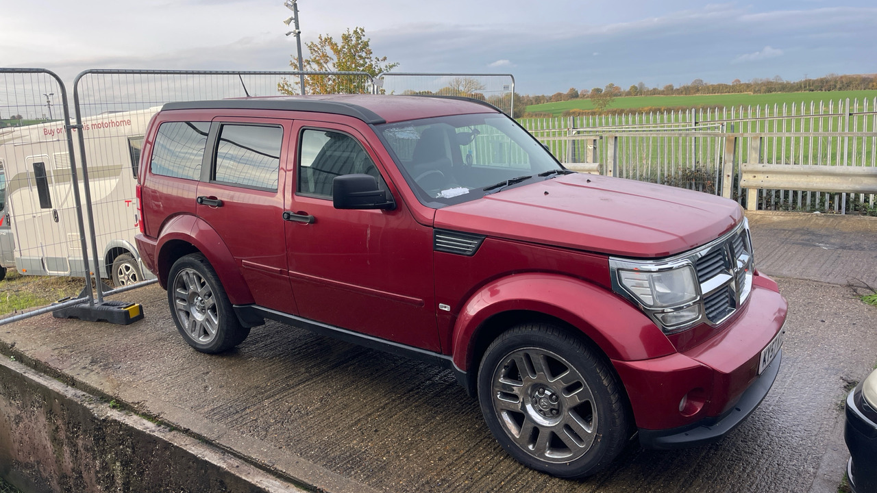 DODGE NITRO SXT - 스테이션 왜건 : 사진 2 DODGE NITRO SXT - 스테이션 왜건 : 사진 2