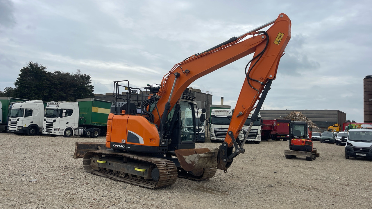 DOOSAN DX140LCR-5 - 크롤러 굴삭기 : 사진 1 DOOSAN DX140LCR-5 - 크롤러 굴삭기 : 사진 1