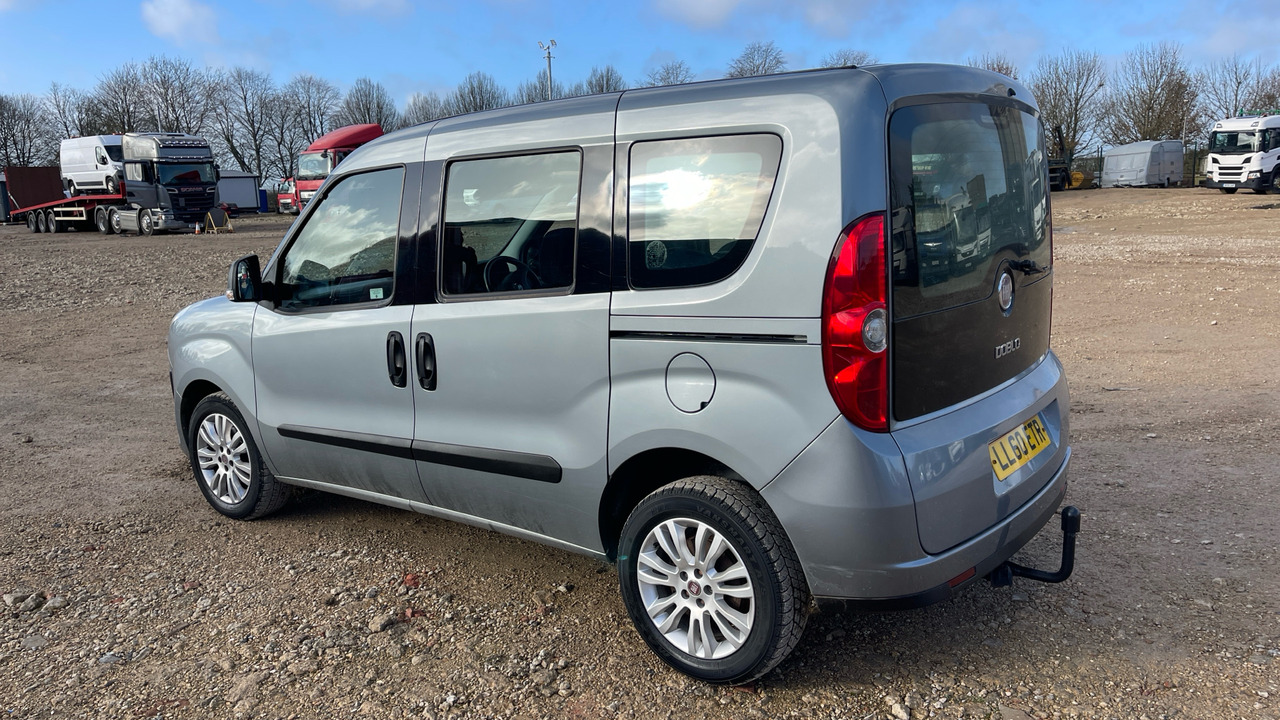 FIAT DOBLO 1.6 Multijet 105PS - 스테이션 왜건 : 사진 3 FIAT DOBLO 1.6 Multijet 105PS - 스테이션 왜건 : 사진 3