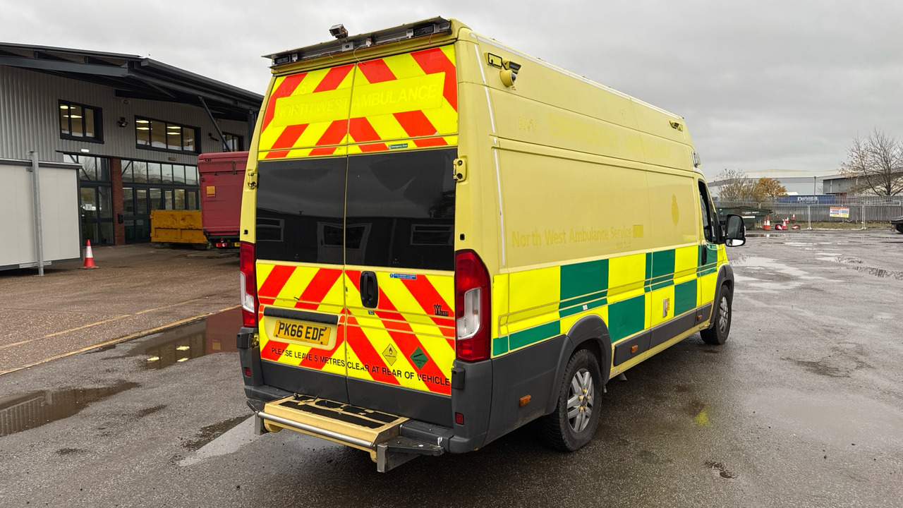 FIAT DUCATO 42 2.3 MULTIJET II - 구급차 : 사진 4 FIAT DUCATO 42 2.3 MULTIJET II - 구급차 : 사진 4