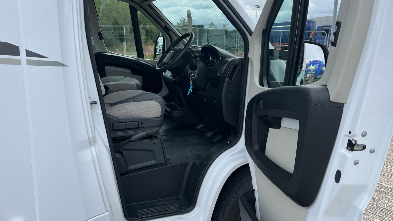 FIAT DUCATO WEINSBERG CARAHOME - 알코브 모터홈 : 사진 5 FIAT DUCATO WEINSBERG CARAHOME - 알코브 모터홈 : 사진 5