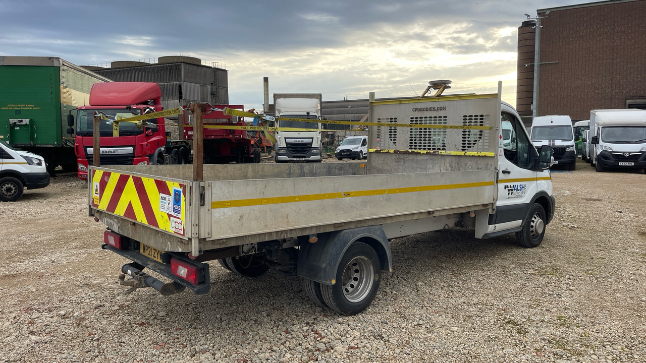 FORD TRANSIT 350 2.0 ECOBLUE 130PS - 플랫베드 밴 : 사진 4 FORD TRANSIT 350 2.0 ECOBLUE 130PS - 플랫베드 밴 : 사진 4