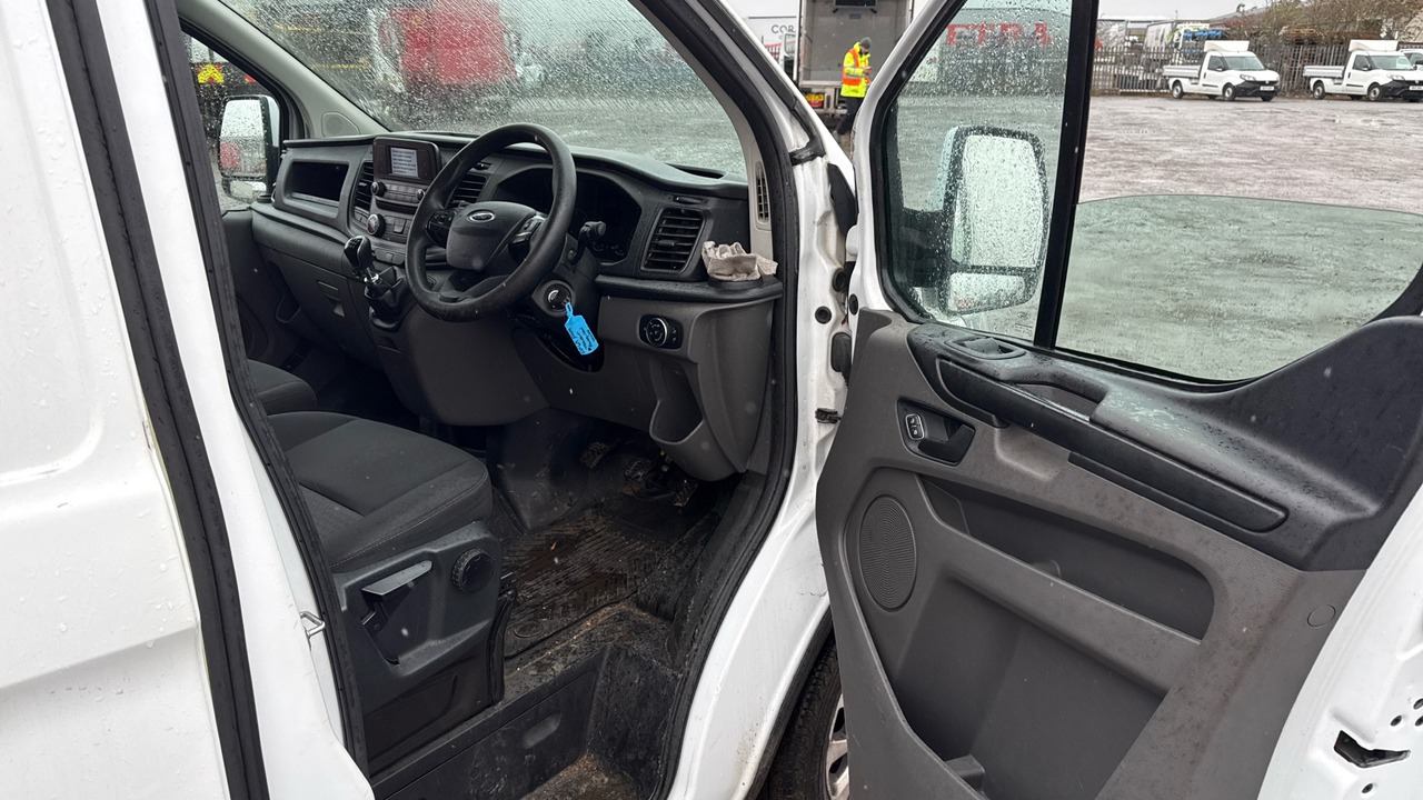FORD TRANSIT CUSTOM 300 2.0 EcoBlue 105PS - 소형 밴 : 사진 5 FORD TRANSIT CUSTOM 300 2.0 EcoBlue 105PS - 소형 밴 : 사진 5