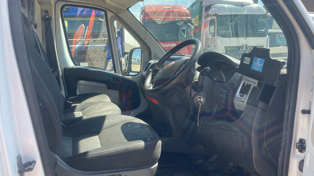 Fiat Ducato 35 MAXI 2.3 MULTIJET 130PS - 패널 밴 : 사진 5 Fiat Ducato 35 MAXI 2.3 MULTIJET 130PS - 패널 밴 : 사진 5