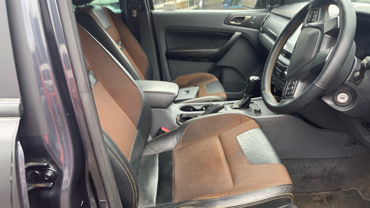 Ford Ranger 3.2 TDCi 200PS WILDTRAK - 픽업트럭, 콤비 밴 : 사진 5 Ford Ranger 3.2 TDCi 200PS WILDTRAK - 픽업트럭, 콤비 밴 : 사진 5