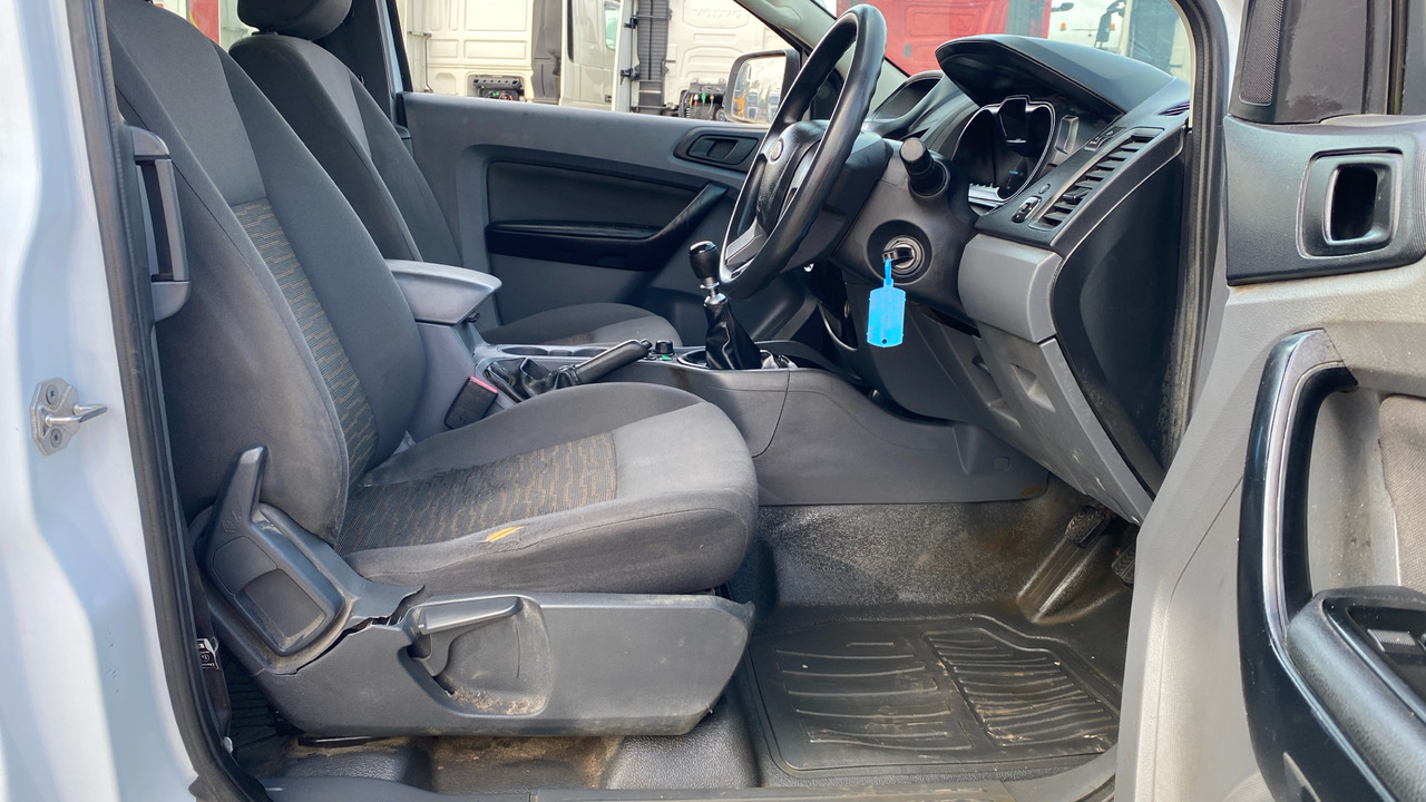 Ford Ranger XL 2.2 TDCi 150PS - 픽업트럭 : 사진 5 Ford Ranger XL 2.2 TDCi 150PS - 픽업트럭 : 사진 5