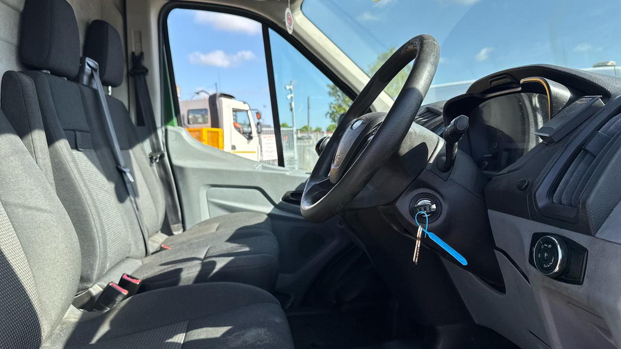 Ford Transit 350 2.0 TDCi 130PS - 패널 밴 : 사진 5 Ford Transit 350 2.0 TDCi 130PS - 패널 밴 : 사진 5