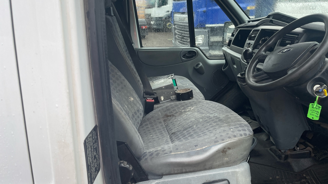 Ford Transit T350 2.2 TDCi 115ps - 콤비 밴 : 사진 5 Ford Transit T350 2.2 TDCi 115ps - 콤비 밴 : 사진 5