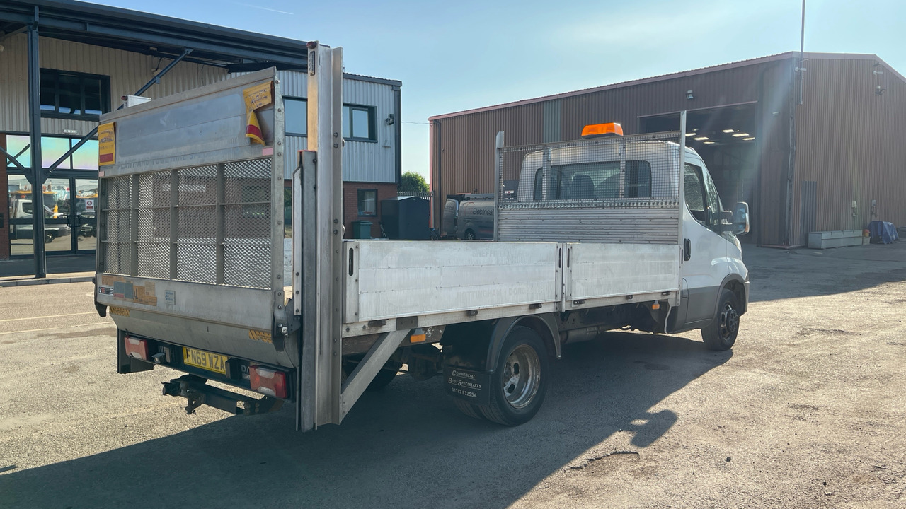 IVECO DAILY 2.3 35-160 - 플랫베드 밴 : 사진 4 IVECO DAILY 2.3 35-160 - 플랫베드 밴 : 사진 4