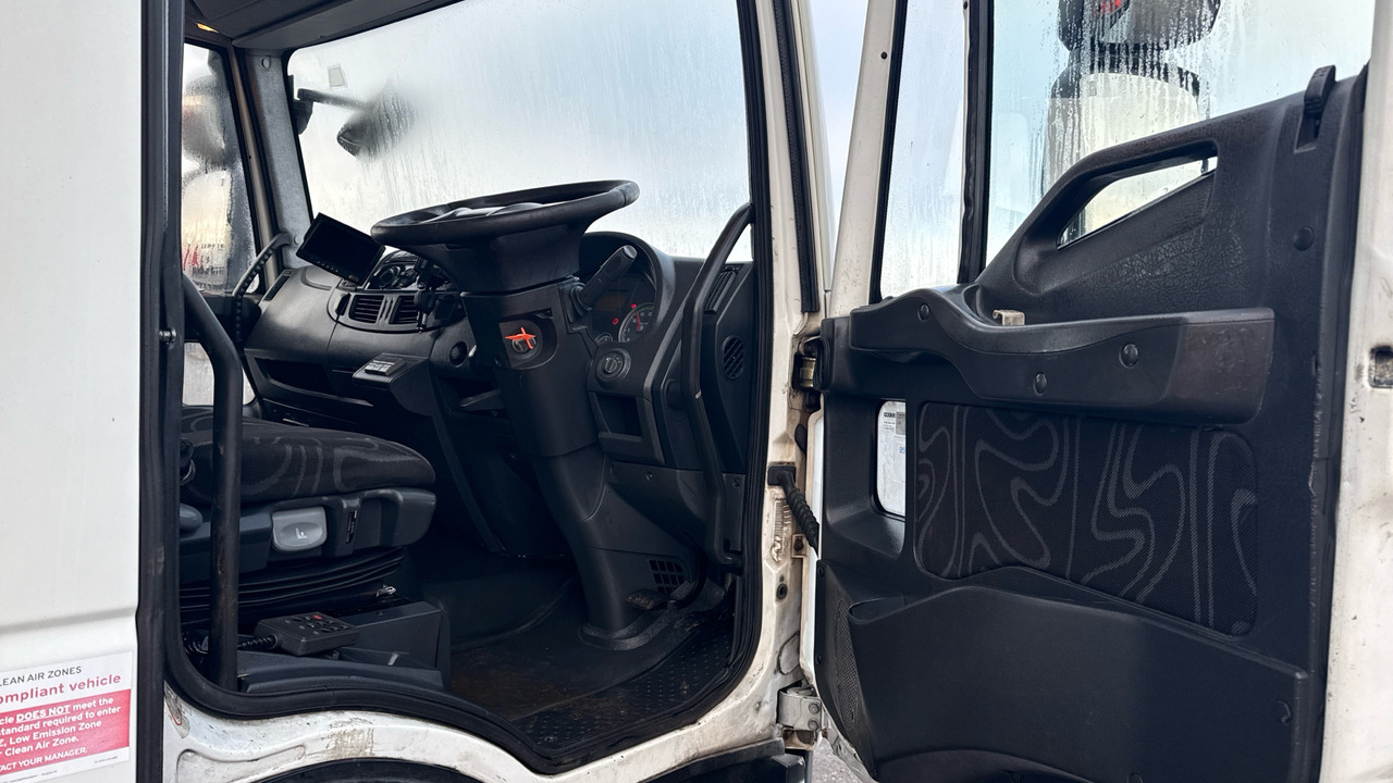 IVECO EUROCARGO 140E18 - 박스 트럭 : 사진 5 IVECO EUROCARGO 140E18 - 박스 트럭 : 사진 5