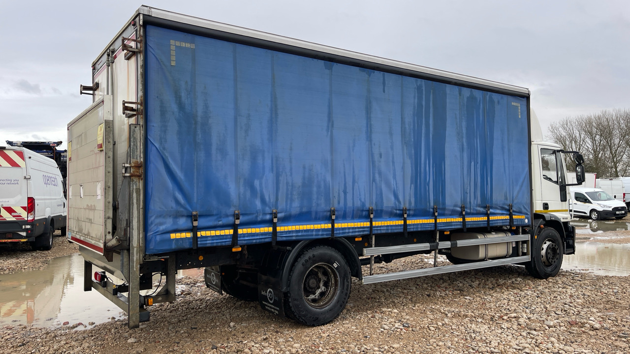 Iveco Eurocargo 180E25 - 커튼사이더 트럭 : 사진 4 Iveco Eurocargo 180E25 - 커튼사이더 트럭 : 사진 4