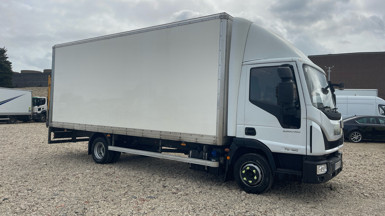 Iveco Eurocargo 75-160 - 박스 트럭 : 사진 1 Iveco Eurocargo 75-160 - 박스 트럭 : 사진 1