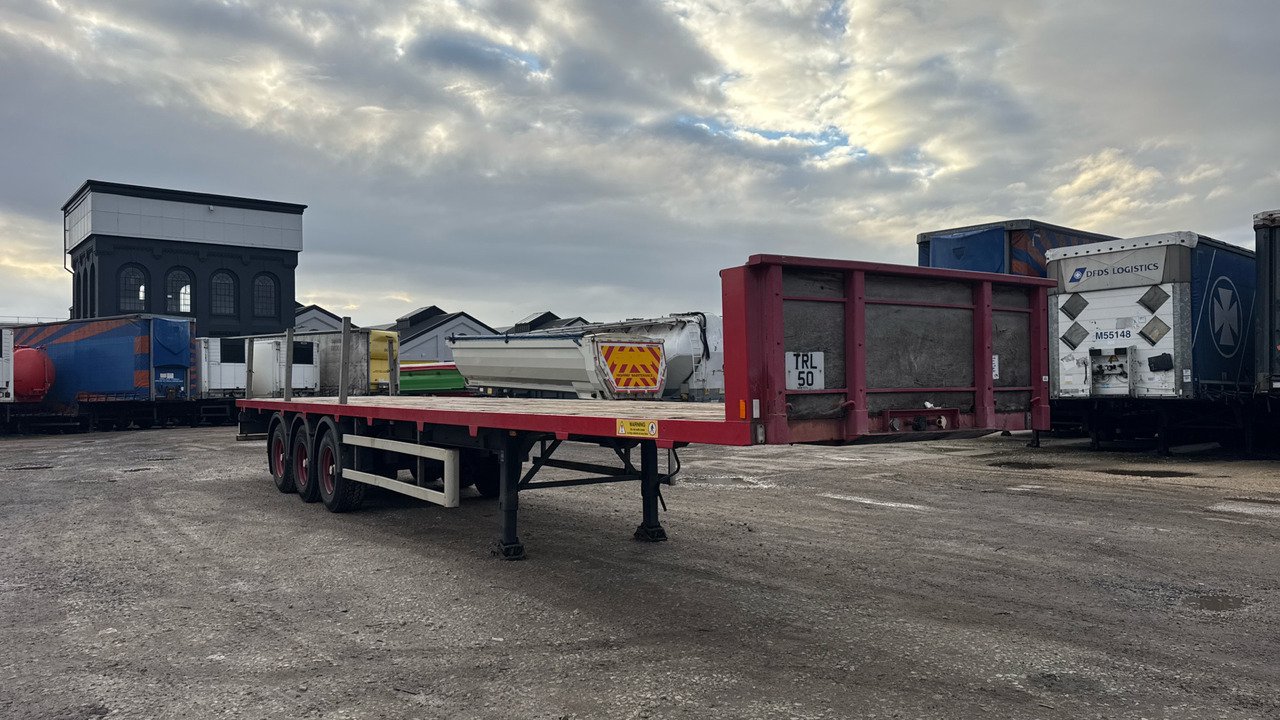 KROY FLAT - 트레일러 : 사진 2 KROY FLAT - 트레일러 : 사진 2