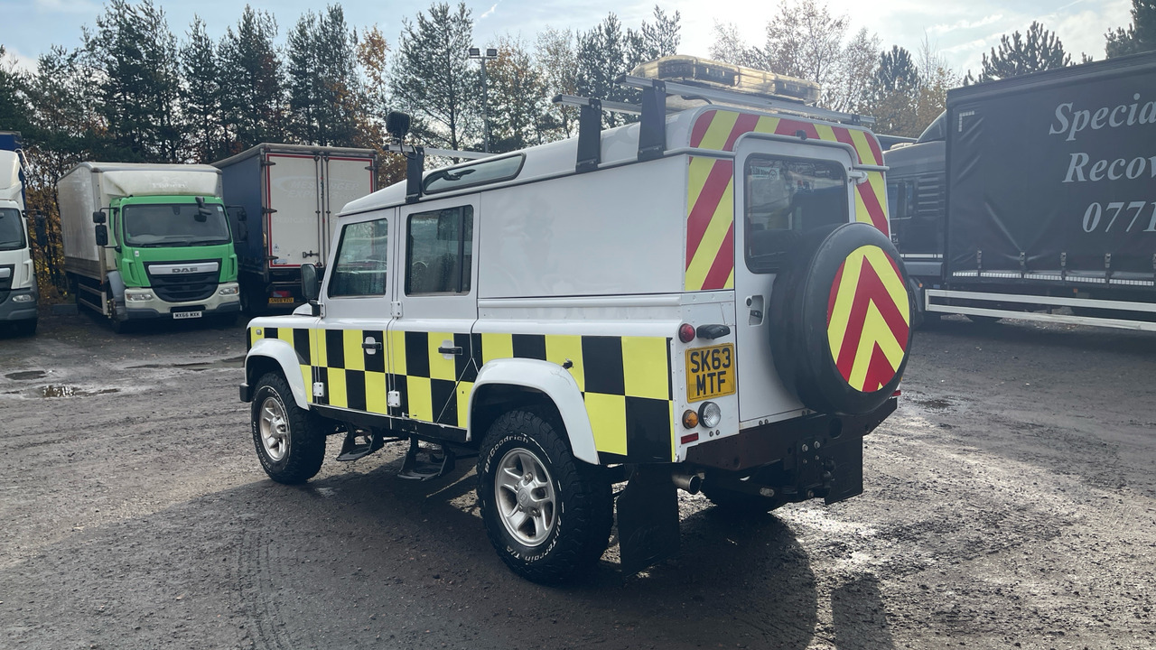 Land Rover Defender 110 2.2 TDCi - 차량 : 사진 3 Land Rover Defender 110 2.2 TDCi - 차량 : 사진 3