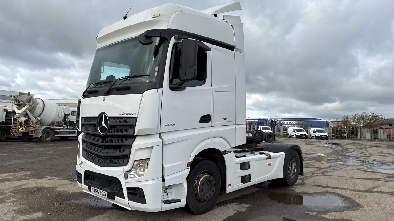 MERCEDES-BENZ ACTROS 1843 - 트랙터 유닛 : 사진 2 MERCEDES-BENZ ACTROS 1843 - 트랙터 유닛 : 사진 2