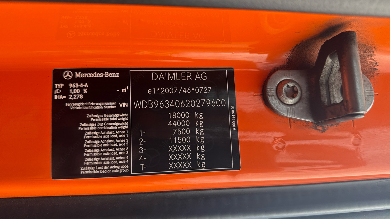 트랙터 유닛 MERCEDES-BENZ ACTROS  1845 : 사진 12