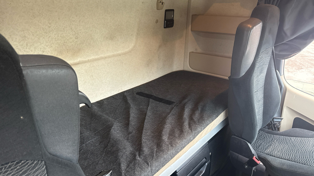 트랙터 유닛 MERCEDES-BENZ ACTROS  1845 : 사진 16