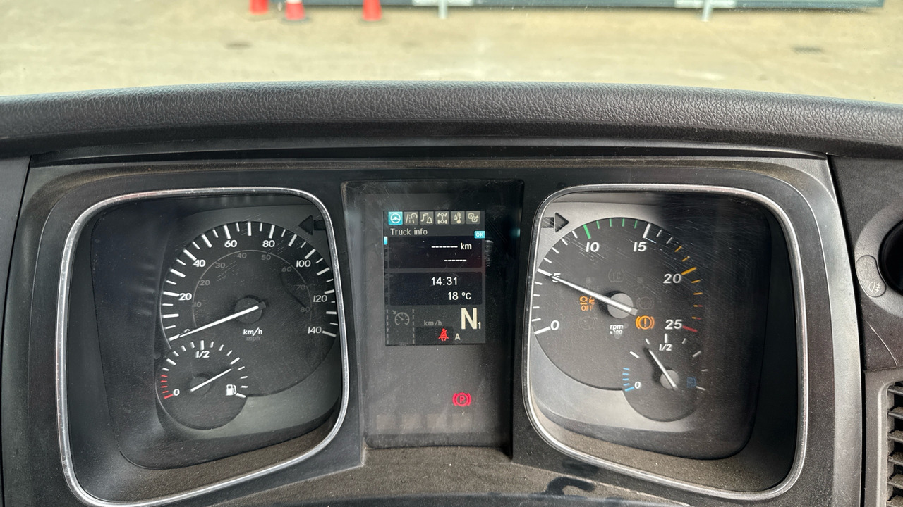 트랙터 유닛 MERCEDES-BENZ ACTROS : 사진 6