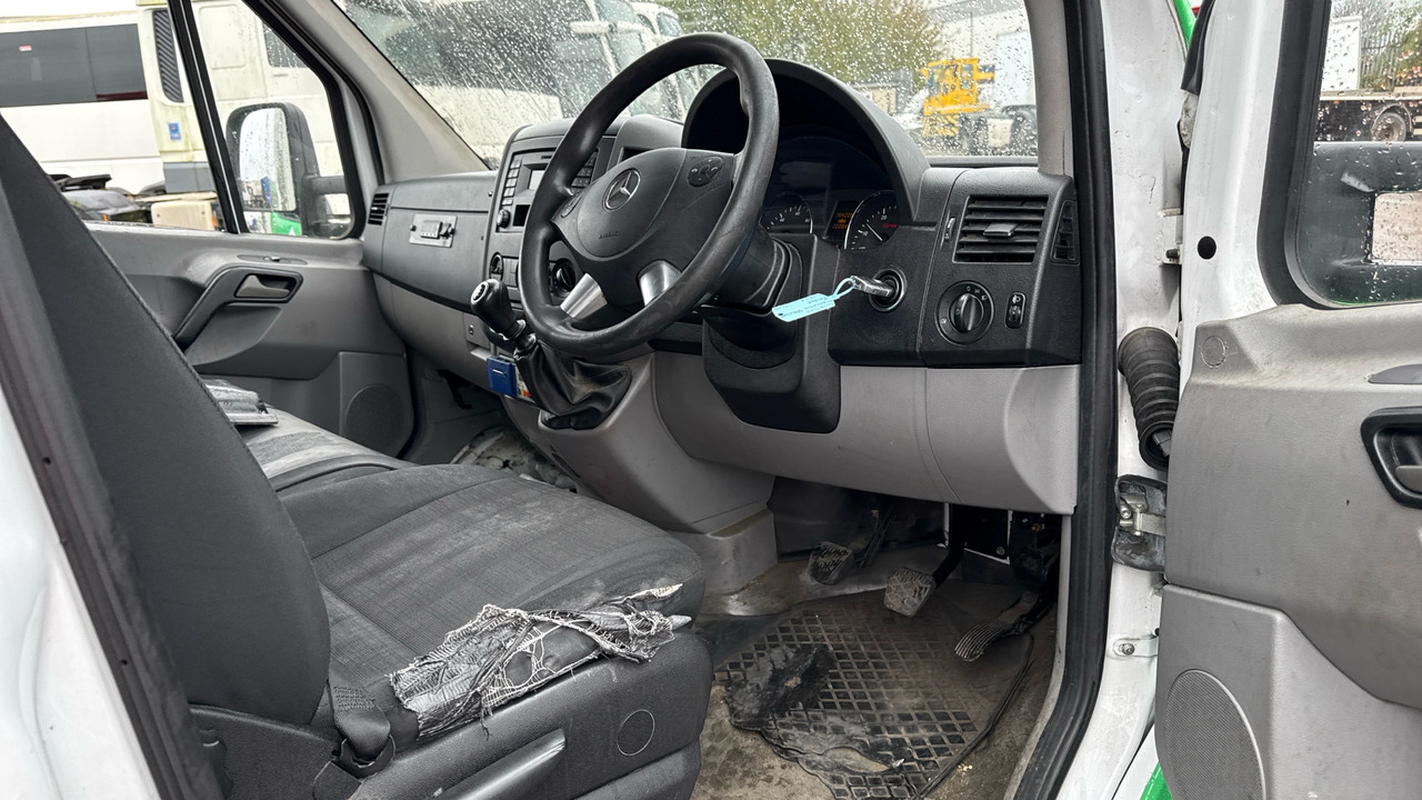 MERCEDES-BENZ SPRINTER 313 CDI - 캡 새시 트럭 : 사진 5 MERCEDES-BENZ SPRINTER 313 CDI - 캡 새시 트럭 : 사진 5