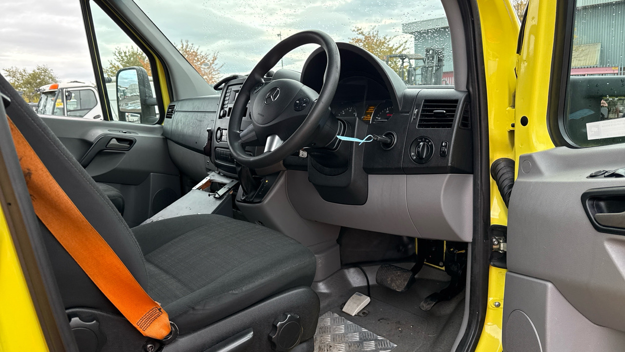 MERCEDES-BENZ SPRINTER 519 CDI - 구급차 : 사진 5 MERCEDES-BENZ SPRINTER 519 CDI - 구급차 : 사진 5
