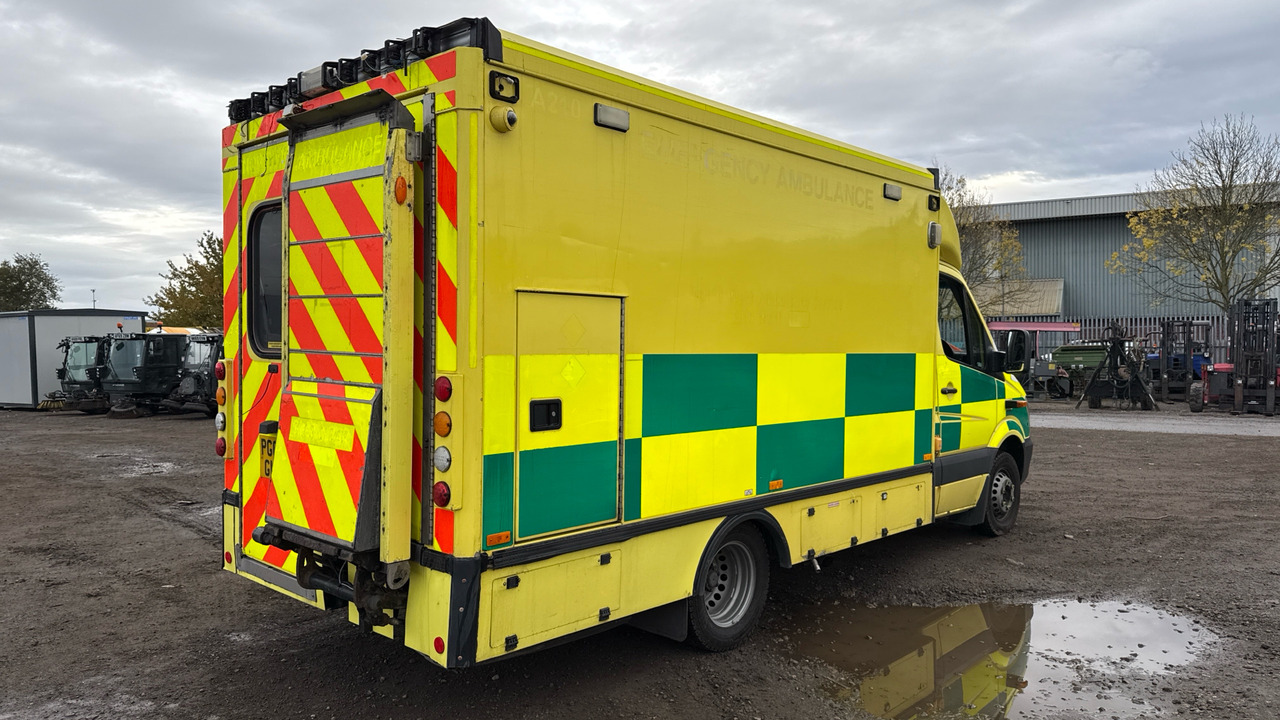 MERCEDES-BENZ SPRINTER 519 CDI - 구급차 : 사진 4 MERCEDES-BENZ SPRINTER 519 CDI - 구급차 : 사진 4