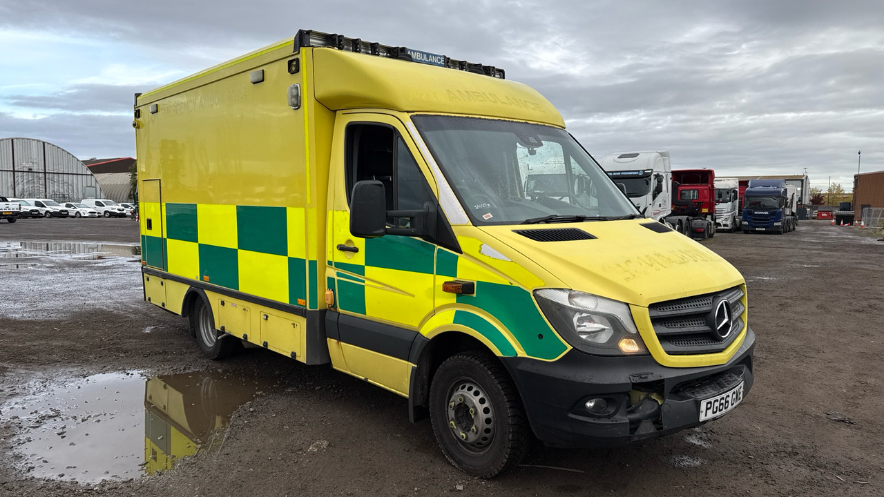 MERCEDES-BENZ SPRINTER 519 CDI - 구급차 : 사진 1 MERCEDES-BENZ SPRINTER 519 CDI - 구급차 : 사진 1