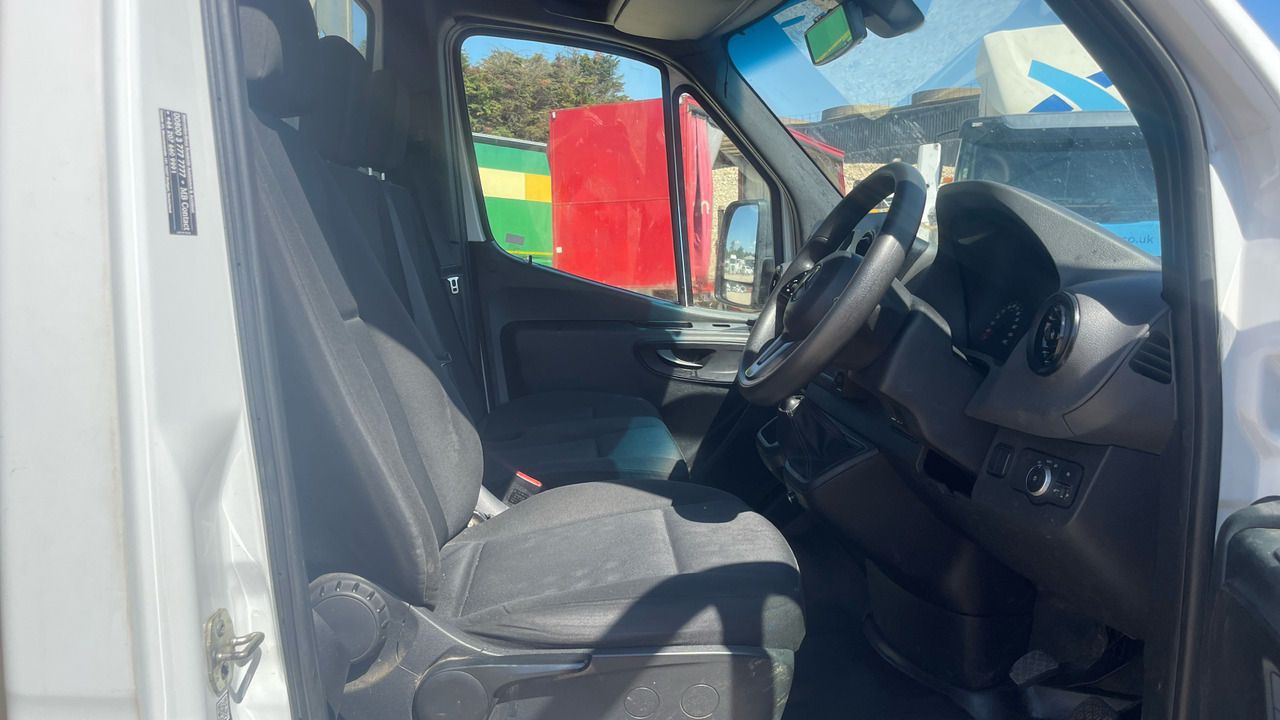 Mercedes-Benz Sprinter 314 CDI - 플랫베드 밴 : 사진 5 Mercedes-Benz Sprinter 314 CDI - 플랫베드 밴 : 사진 5