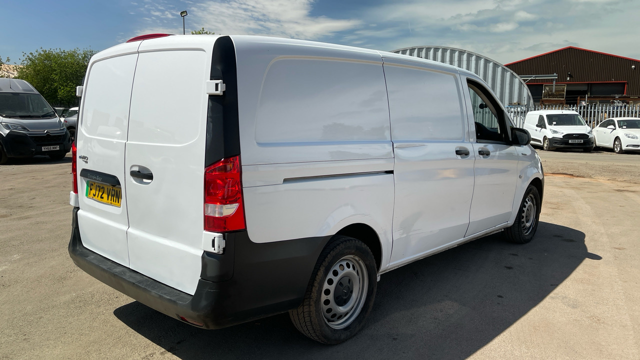 Mercedes-Benz eVito 85KW Progressive - 패널 밴, 전기 밴 : 사진 4 Mercedes-Benz eVito 85KW Progressive - 패널 밴, 전기 밴 : 사진 4