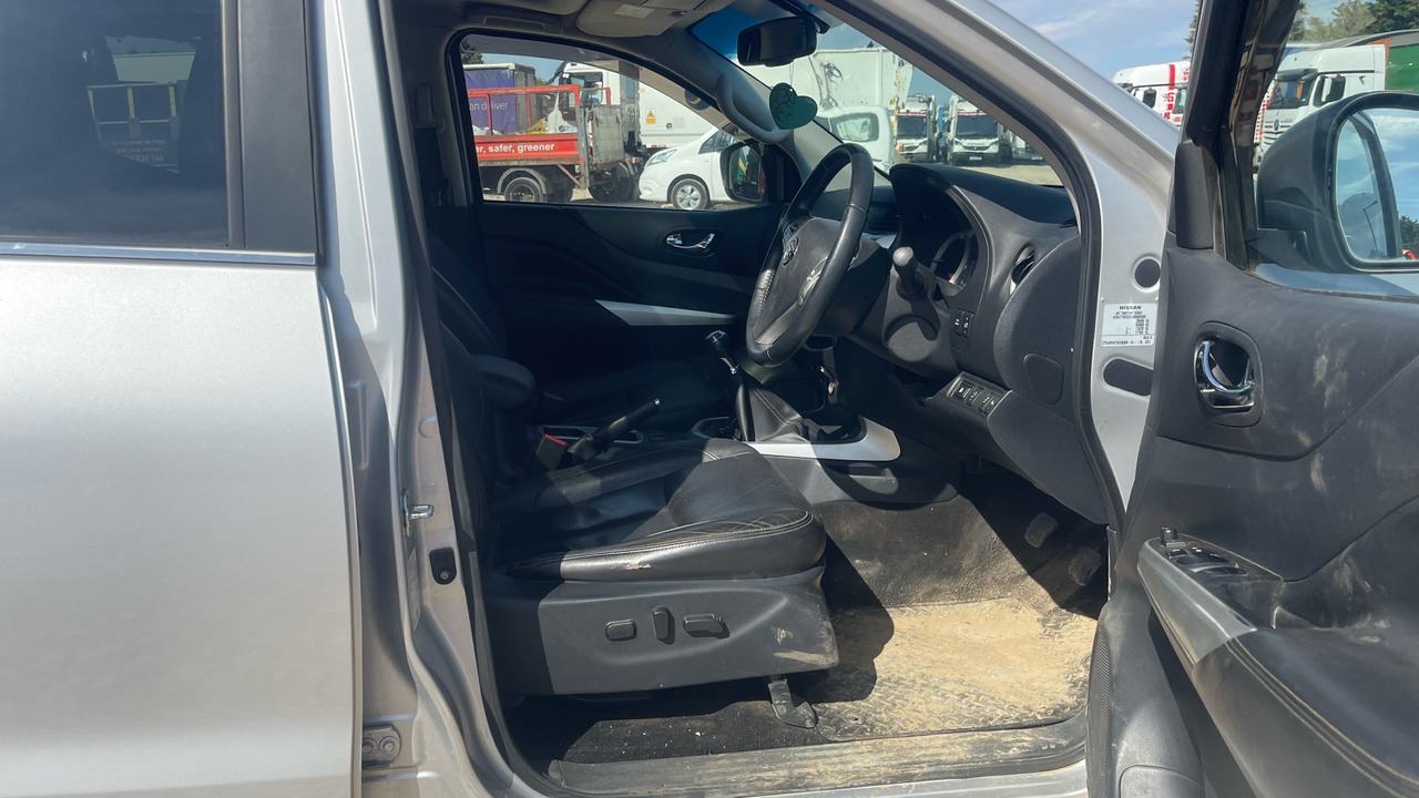 NISSAN NAVARA 2.3 DCI 190PS - 픽업트럭, 콤비 밴 : 사진 5 NISSAN NAVARA 2.3 DCI 190PS - 픽업트럭, 콤비 밴 : 사진 5