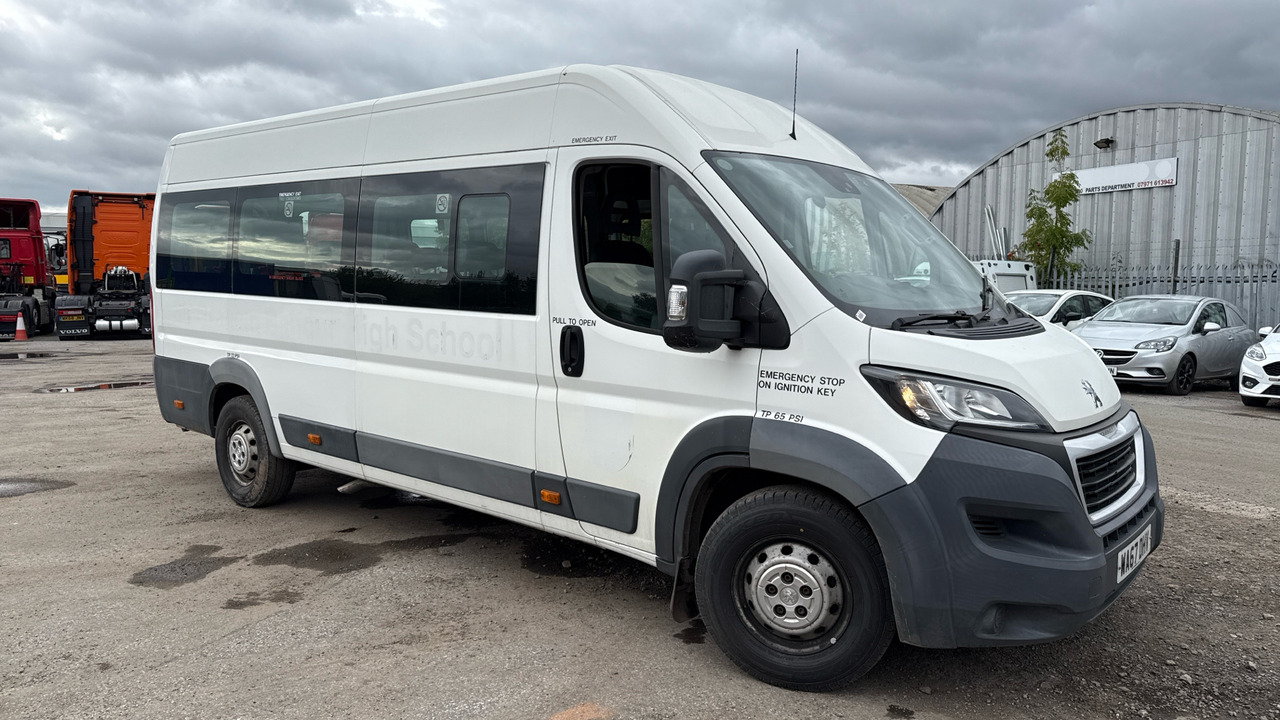 PEUGEOT BOXER 2.0 BLUEHDI 130PS - 소형 버스, 승합차 : 사진 1 PEUGEOT BOXER 2.0 BLUEHDI 130PS - 소형 버스, 승합차 : 사진 1