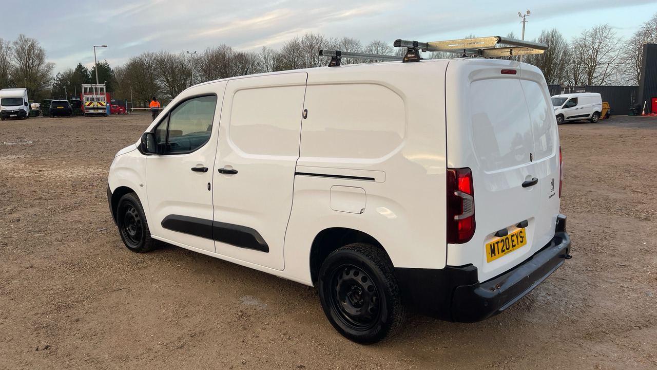 PEUGEOT PARTNER 850 1.5 BlueHDi 100ps Professional - 소형 밴 : 사진 3 PEUGEOT PARTNER 850 1.5 BlueHDi 100ps Professional - 소형 밴 : 사진 3