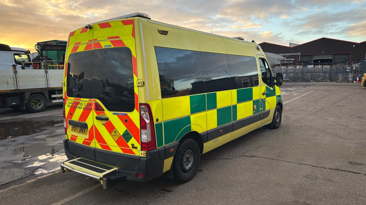 RENAULT MASTER 150.39 - 구급차 : 사진 4 RENAULT MASTER 150.39 - 구급차 : 사진 4