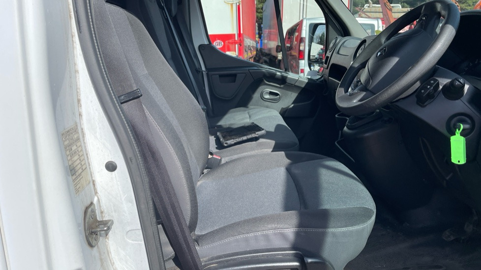 RENAULT MASTER LL35 ENERGY dCi 150 BUSINESS - 박스 밴 : 사진 5 RENAULT MASTER LL35 ENERGY dCi 150 BUSINESS - 박스 밴 : 사진 5