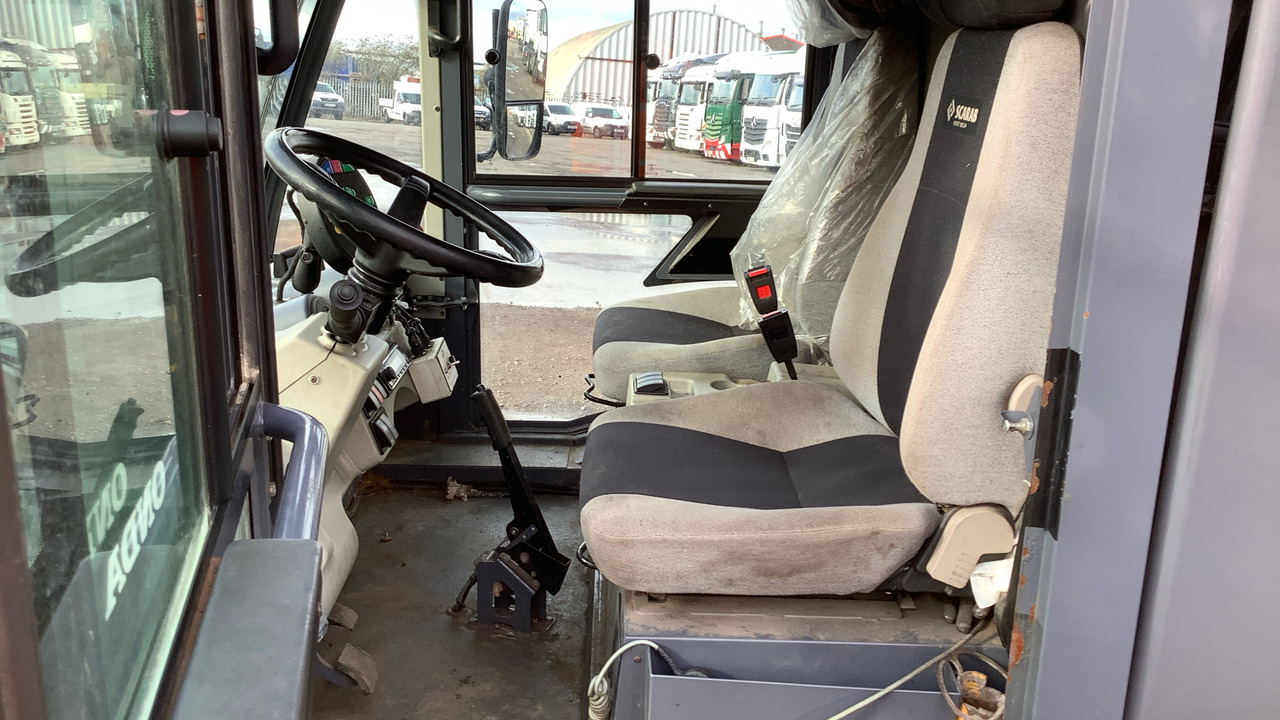 SCARAB MINOR M25H - 거리 청소 차량 : 사진 5 SCARAB MINOR M25H - 거리 청소 차량 : 사진 5