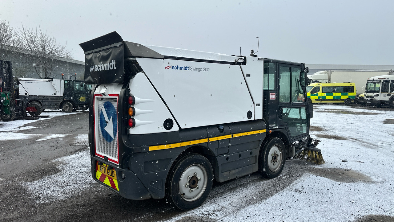 SCHMIDT SWINGO 200 - 거리 청소 차량 : 사진 4 SCHMIDT SWINGO 200 - 거리 청소 차량 : 사진 4