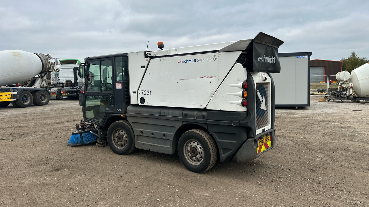 SCHMIDT SWINGO 200 - 거리 청소 차량 : 사진 3 SCHMIDT SWINGO 200 - 거리 청소 차량 : 사진 3
