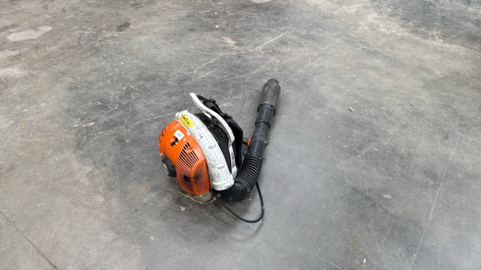 STIHL BR500 LEAF BLOWER BACKPACK - 건설장비 : 사진 2 STIHL BR500 LEAF BLOWER BACKPACK - 건설장비 : 사진 2