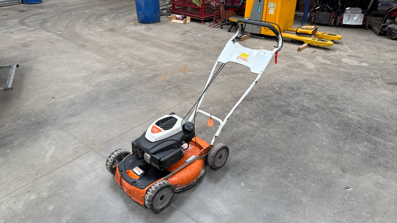 STIHL RM4 RTP - 정원 모어 : 사진 2 STIHL RM4 RTP - 정원 모어 : 사진 2