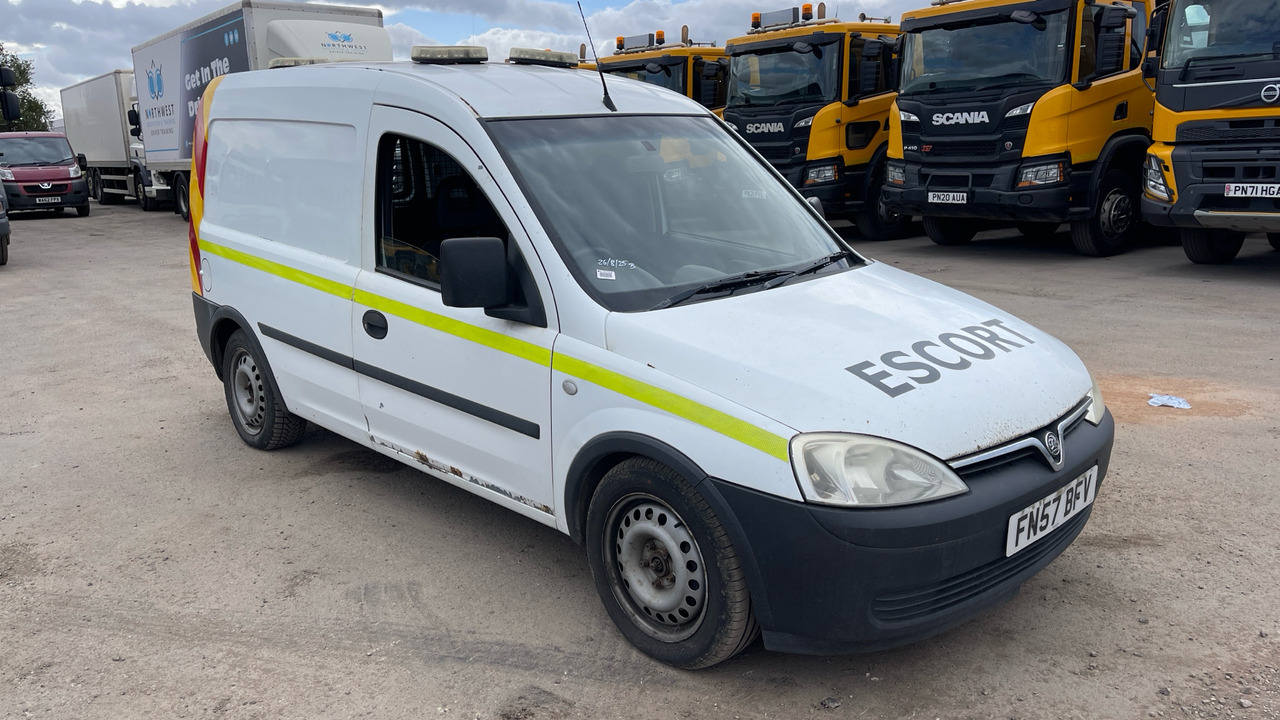 VAUXHALL COMBO 1700 16V 1.7 CDTI - 패널 밴 : 사진 1 VAUXHALL COMBO 1700 16V 1.7 CDTI - 패널 밴 : 사진 1