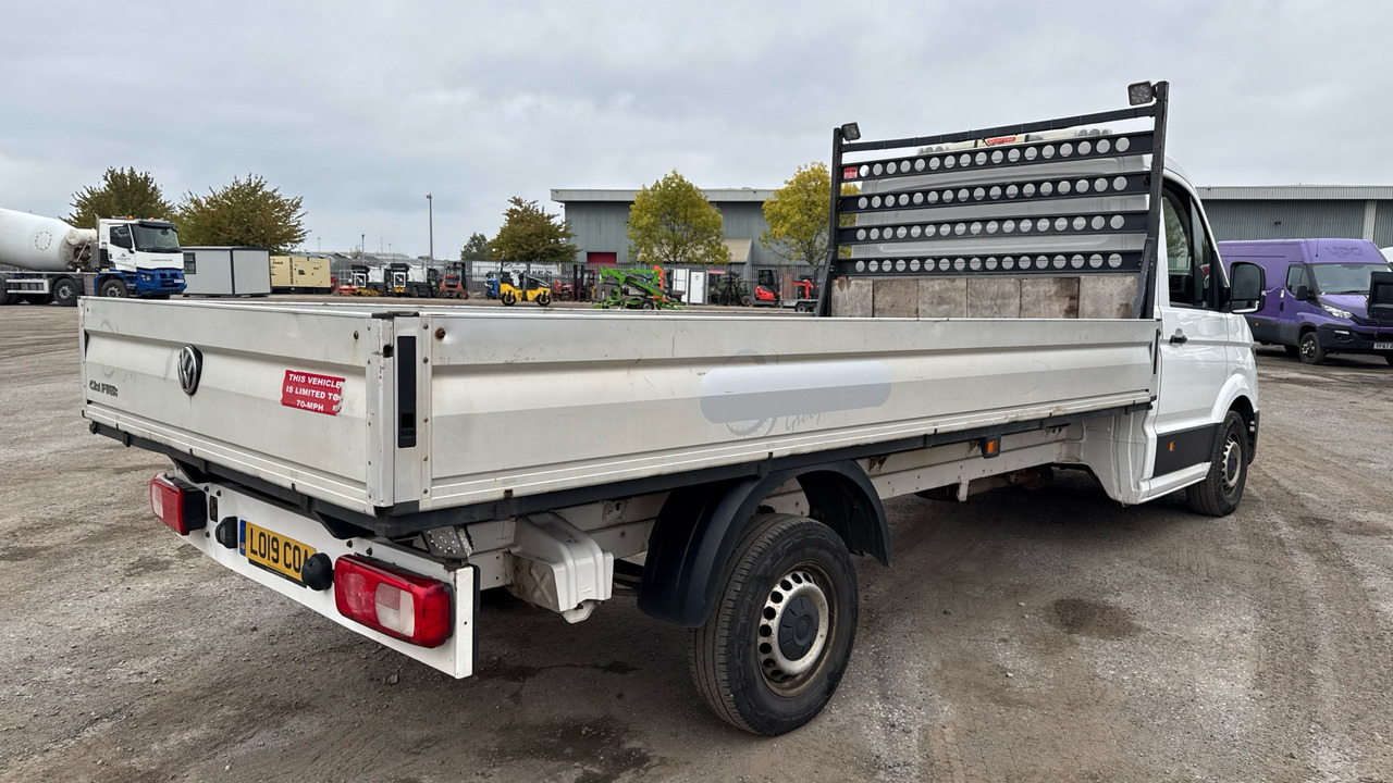 VOLKSWAGEN CRAFTER CR35 2.0 TDI 140PS - 플랫베드 밴 : 사진 4 VOLKSWAGEN CRAFTER CR35 2.0 TDI 140PS - 플랫베드 밴 : 사진 4
