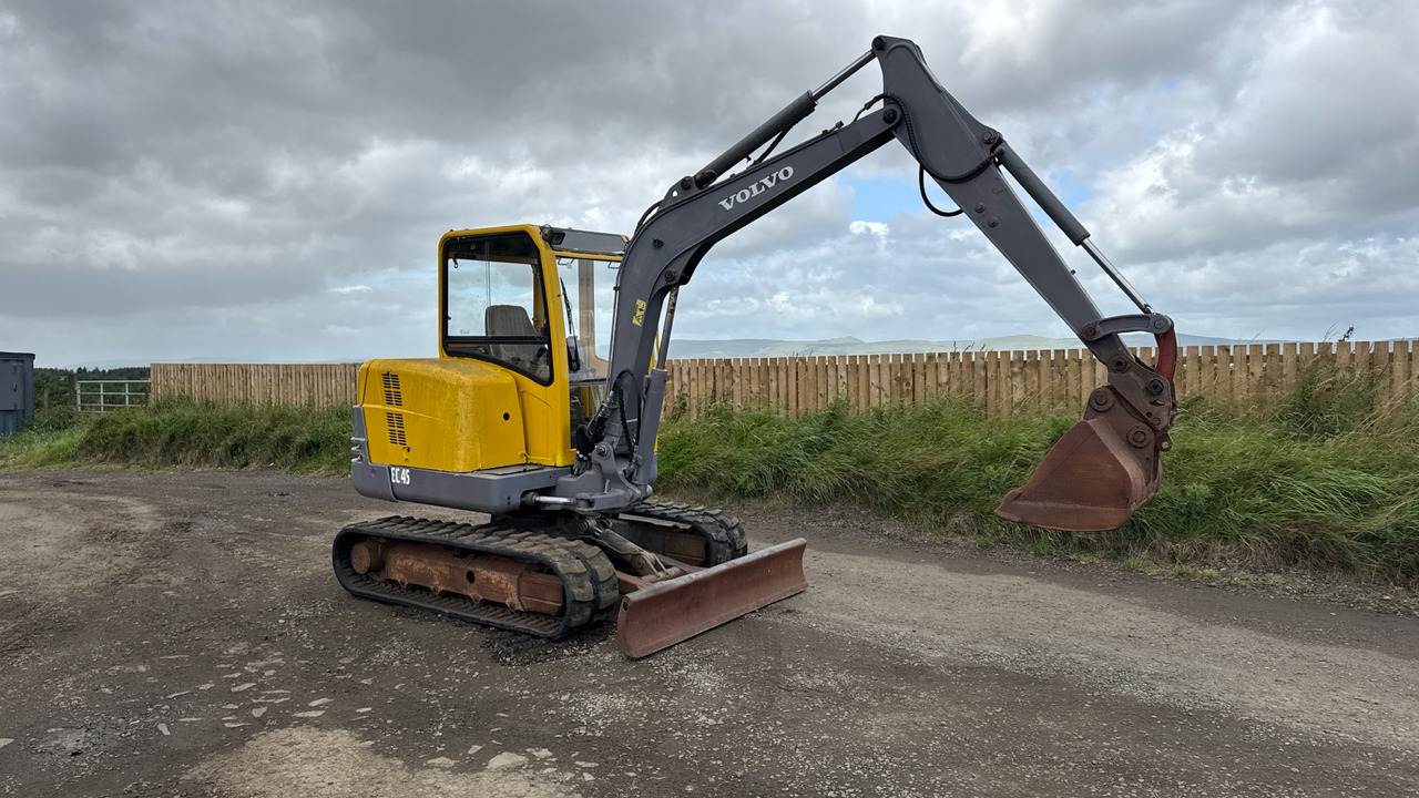 VOLVO EC45 - 건설장비 : 사진 1 VOLVO EC45 - 건설장비 : 사진 1