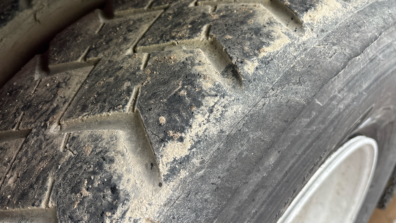 트랙터 유닛 VOLVO FM 12 : 사진 23